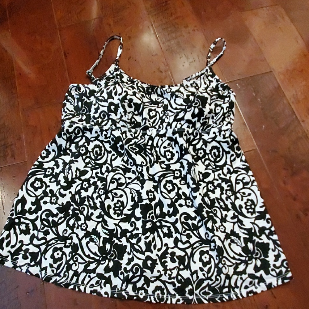 Motherhood maternity swim top/bottoms